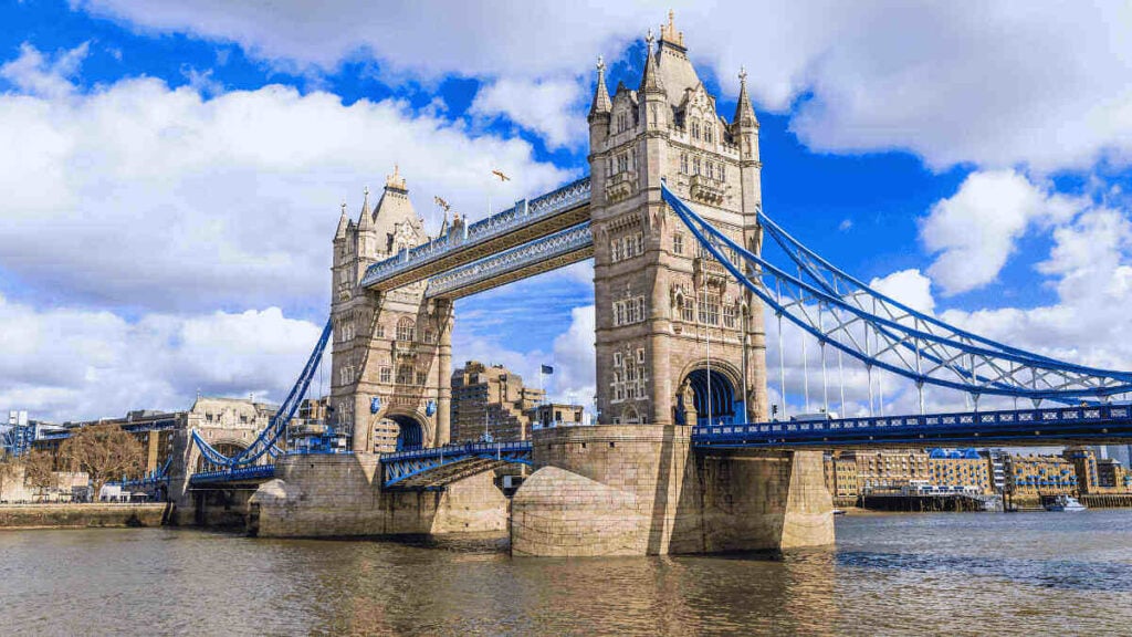 uk july events tower bridge