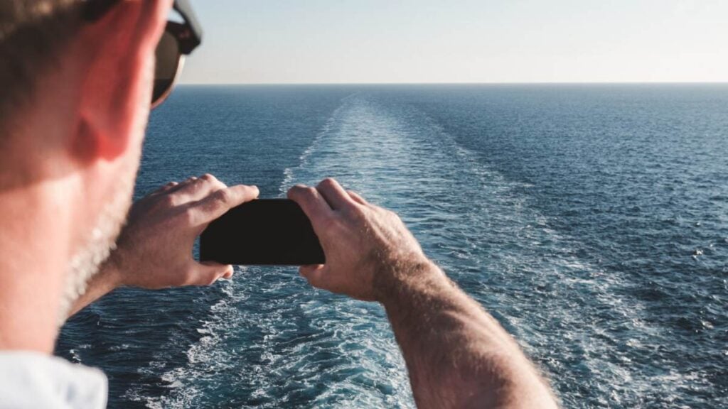 esim on cruise